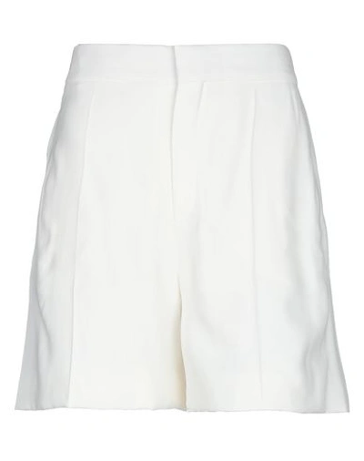 Chloé Shorts & Bermuda Shorts In Ivory
