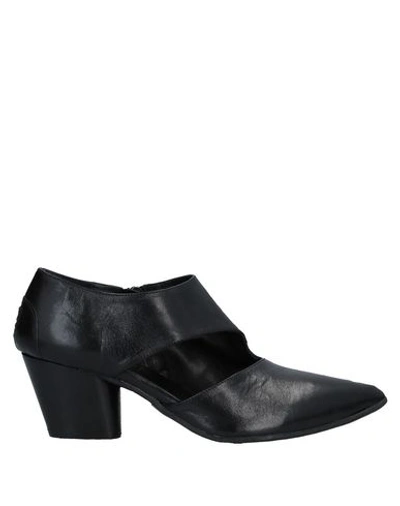 Le Ruemarcel Booties In Black