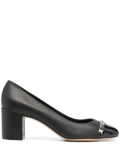 Ferragamo Avella Chainlink Trim Pump In Black