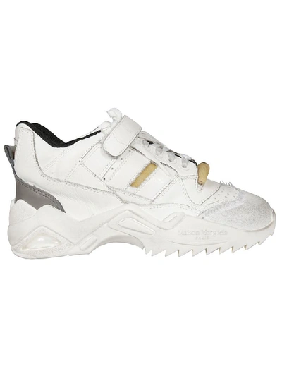 Maison Margiela Pointed Sole Detail Laced-up Sneakers In White