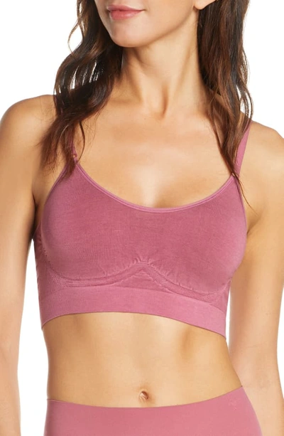 Yummie Seamlessly Shaped Convertible Scoop Neck Wireless Unlined Bralette In Hawthorne Rose