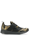 Versace Jeans Couture Sneakers Mit Logo-muster - Schwarz In Black