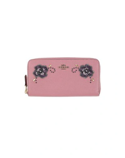 Coach Wallet In Pink
