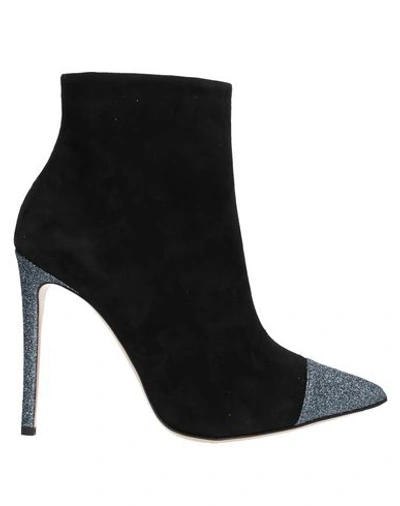 Ninalilou Ankle Boot In Black