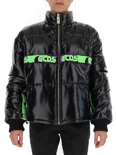 Gcds Contrast Stripe Puffer Jacket In Black