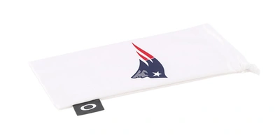 Oakley Nfl Sunglasses Pouch In New England Patriots
