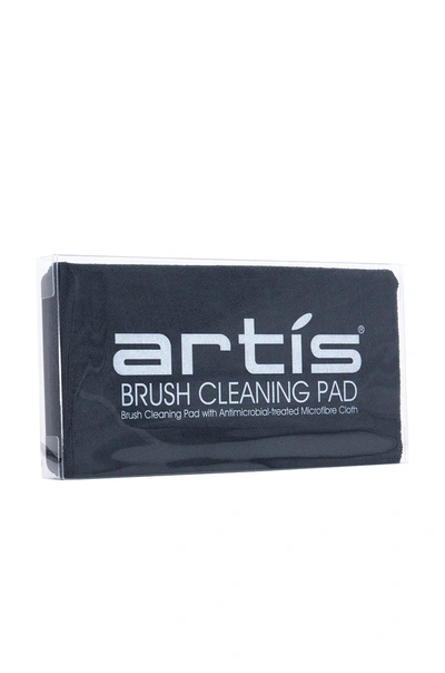 Artis Essential Brush Cleaning Pad In N,a