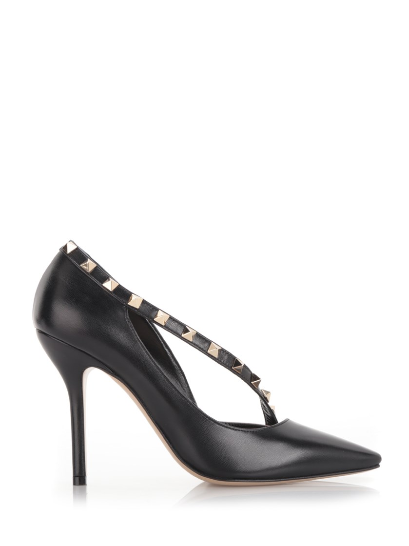 rockstud heels black