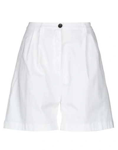 Department Five Shorts & Bermuda In White
