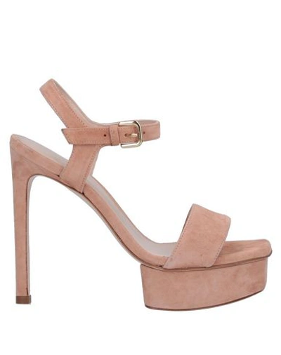 Stuart Weitzman Sandals In Pale Pink