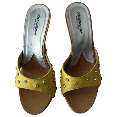 Pre-owned Dolce & Gabbana Leather Mules In Yellow