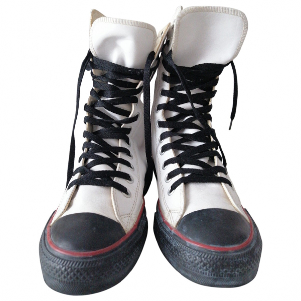 Pre-Owned Converse White Leather Ankle Boots | ModeSens