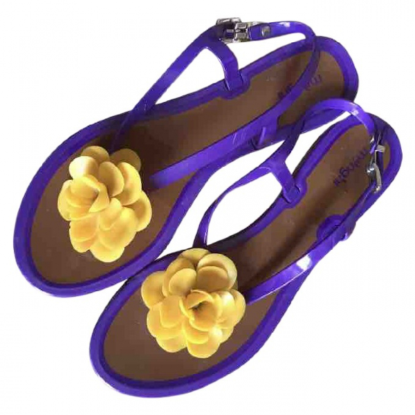 menghi sandals online