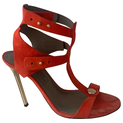 Pre-owned Versace Leather Heels In Red