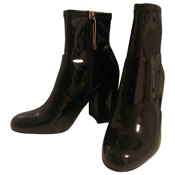 Pre-Owned Steve Madden Black Patent Leather Ankle Boots | ModeSens