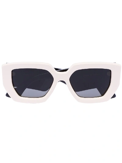 Gucci Rectangular Tinted Sunglasses In Neutrals