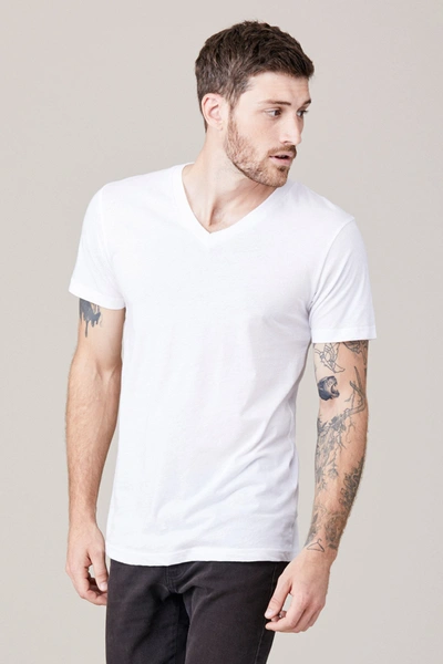 Lna Men's Short Sleeve V Neck In White