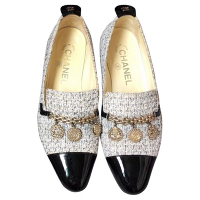 Pre-owned Chanel Tweed Flats In Multicolour