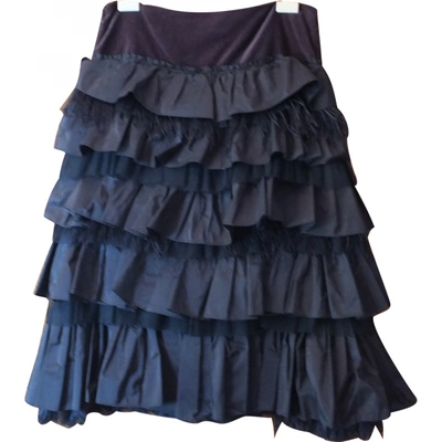 Pre-owned Carolina Herrera Silk Mid-length Skirt In Black