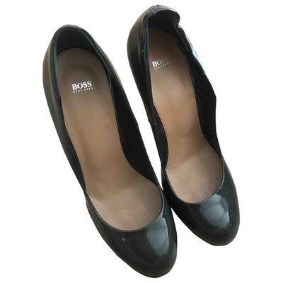 Pre-owned Hugo Boss Patent Leather Heels In Grey