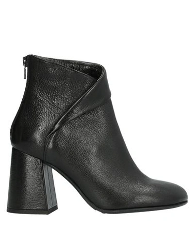 Alberto Guardiani Ankle Boots In Black