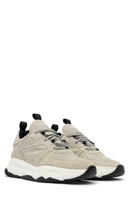 p448 chunky sneaker