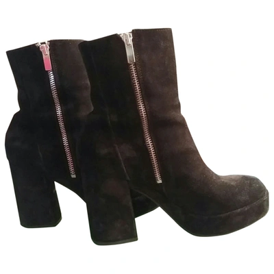 Pre-owned Janet & Janet Ankle Boots In Black