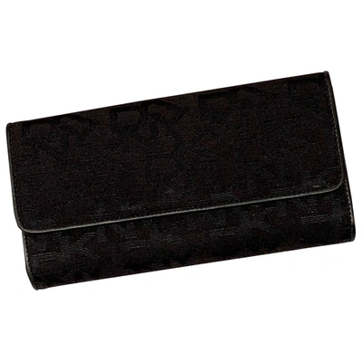 Pre-owned Dkny Cloth Card Wallet In Black