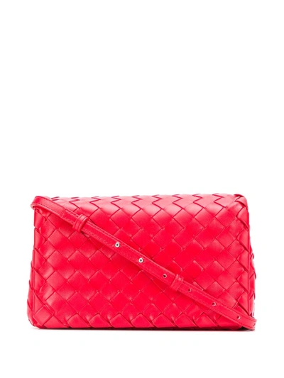 Bottega Veneta Intrecciato Weave Shoulder Bag In Red