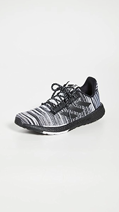 Adidas Originals X Missoni Pulseboost Hd Sneakers In Core Black/white