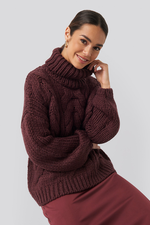 wool blend round neck heavy knitted cable sweater