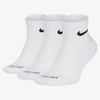 Nike Everyday Plus Cushioned Training Ankle Socks In White