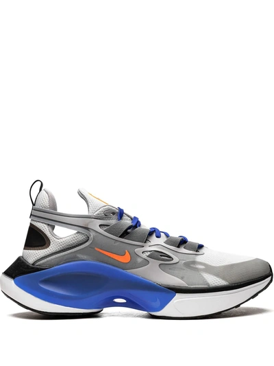 Nike Signal D/ms/x Sneakers In Pure Platinum,atmosphere Grey,cool Grey,total Orange