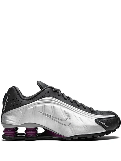 Nike Shox R4 Sneakers In Grey