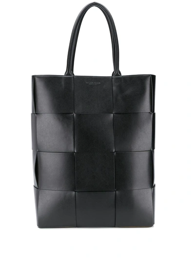 Bottega Veneta Oversized Intrecciato Leather Tote Bag In Black