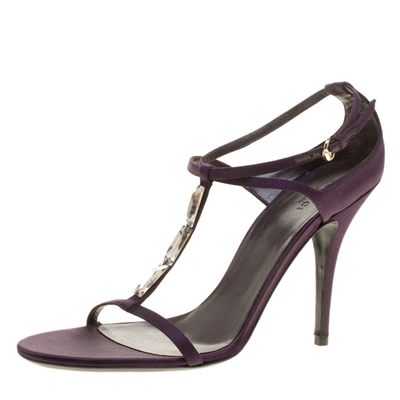 Pre-owned Gucci Purple Satin T-strap Sandals Size 40.5