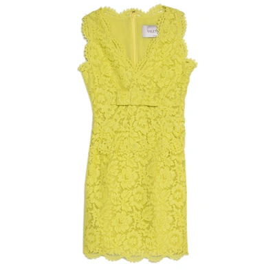 Pre-owned Valentino Yellow Floral Lace Scalloped Trim Bow Detail Peplum Dress S