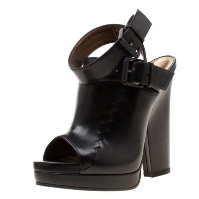 Pre-owned Bottega Veneta Black Intrecciato Detail Leather Buckle Peep Toe Platform Sandals 37.5