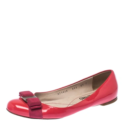 Pre-owned Ferragamo Pink Patent Leather Vara Bow Ballet Flats Size 37