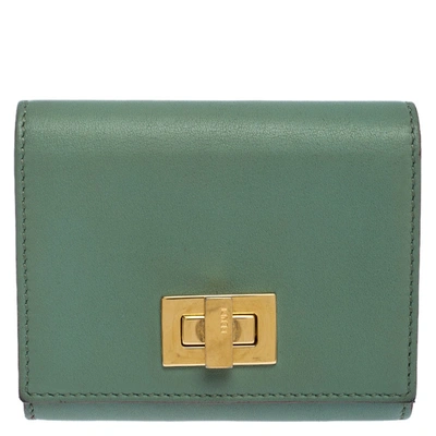 Pre-owned Fendi Light Olive Leather Card Holder In Green