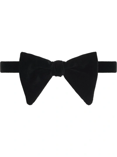 Gucci Pre-tied Cotton-blend Velvet Bow-tie In Black