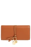 Chloé Alphabet Leather Wallet In Tan