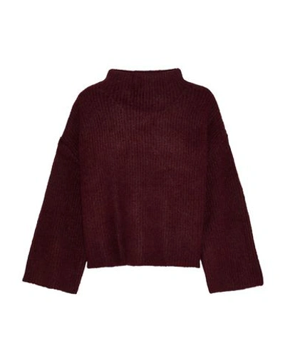 Line Turtlenecks In Maroon