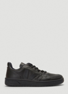 Veja V-10 Cwl Low-top Lace-up Sneakers In Black