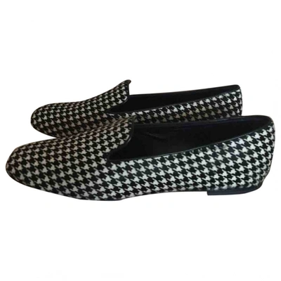 Pre-owned Roger Vivier Black Cloth Flats