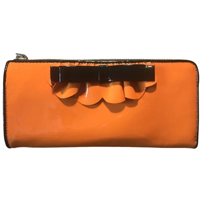Pre-owned Miu Miu Patent Leather Wallet In Orange