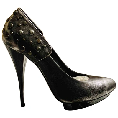 Pre-owned Mcq By Alexander Mcqueen Leather Heels In Metallic