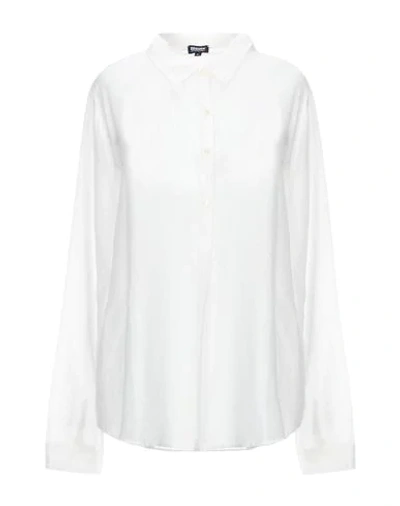 Blauer Blouses In White