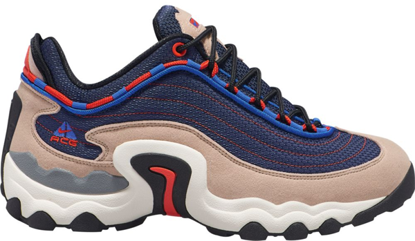 nike air skarn sand blue