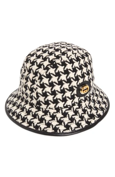 Gucci Houndstooth Wool Blend Tweed Bucket Hat In White/ Black